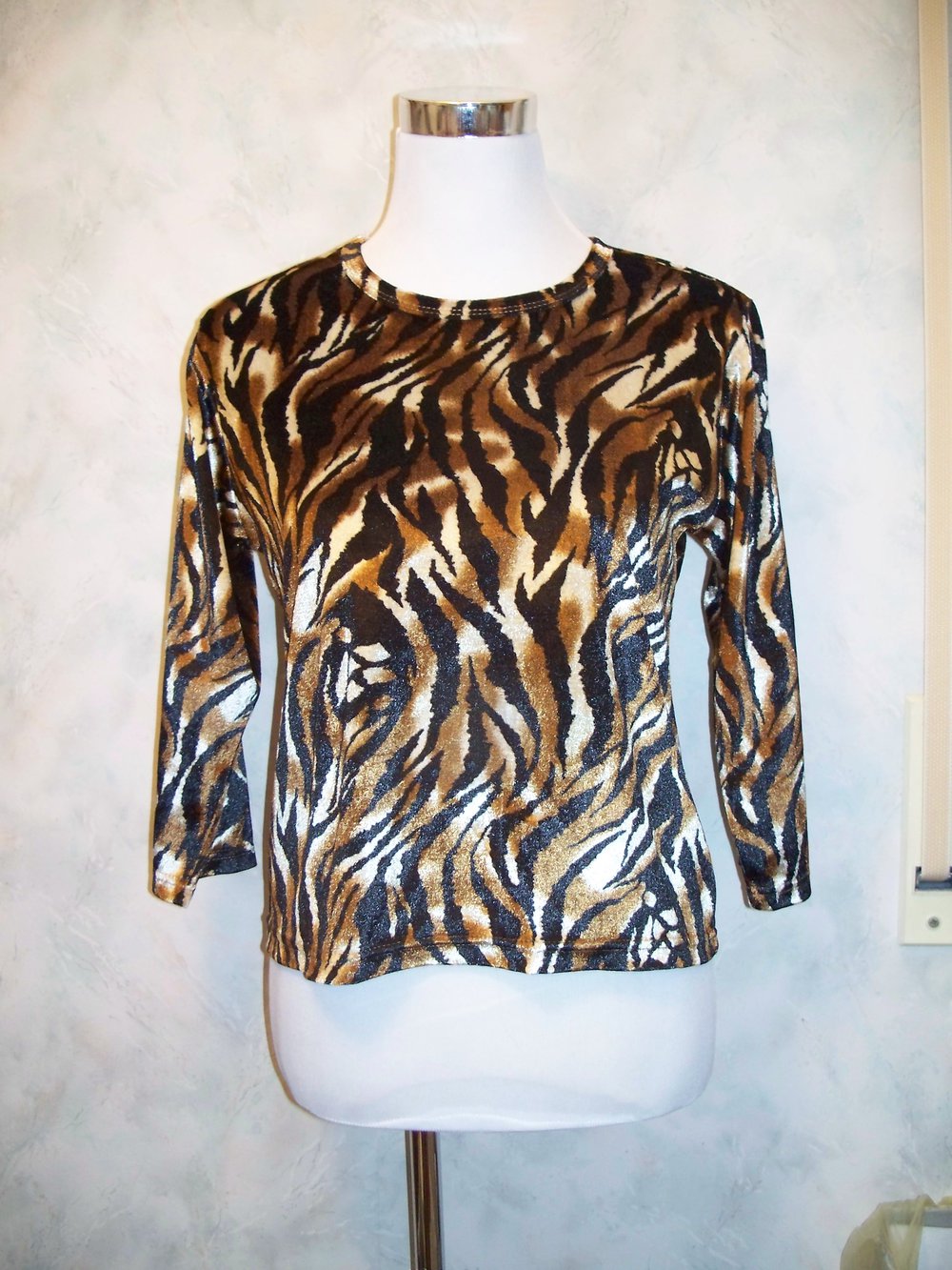 Samt-Shirt mit Tiger-Muster Leo NEU