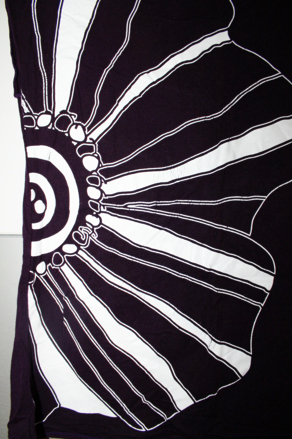 schönes Oberteil / Top / T-shirt mit Aufdruck in lila