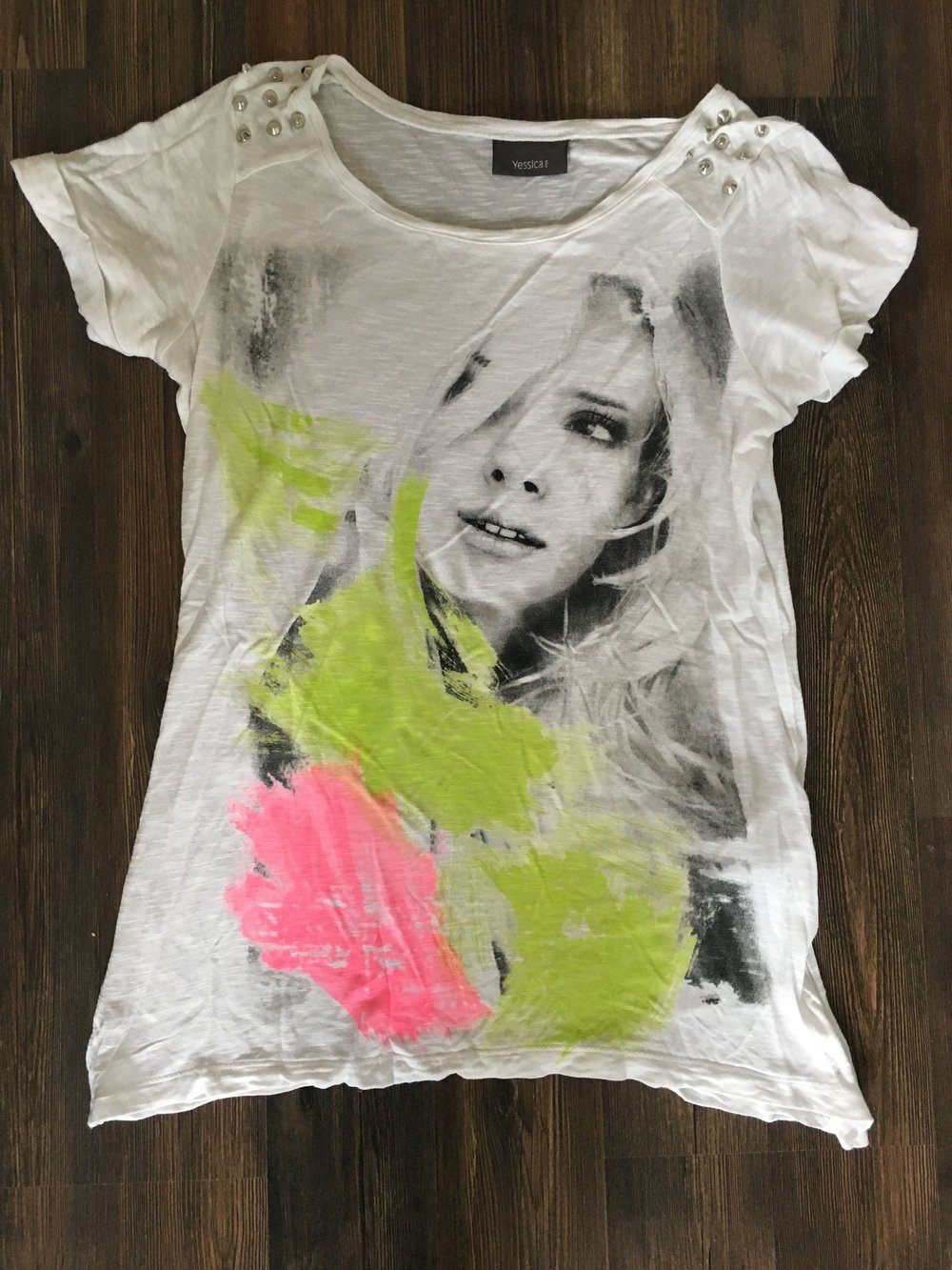 T-Shirt von Yessica Größe S/M