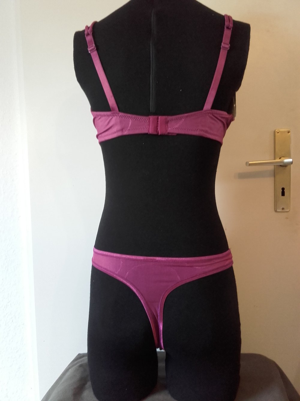 Garel Violeta , melba, stellenweise durchsichtiig, Tanga M BH 80D