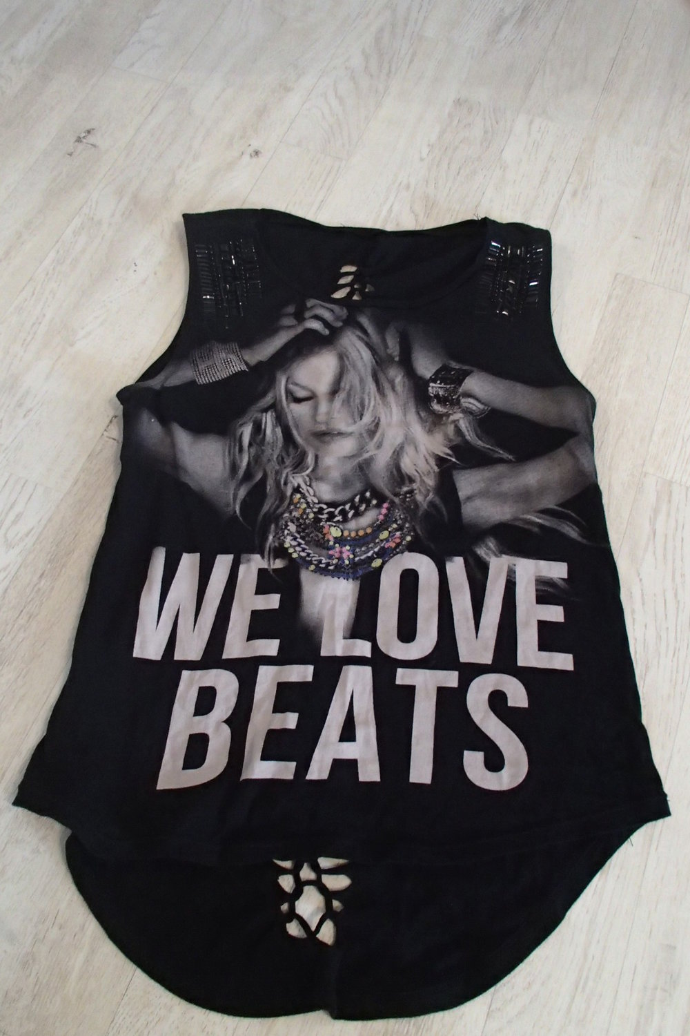 Tshirt geschnürter Rückenausschnitt