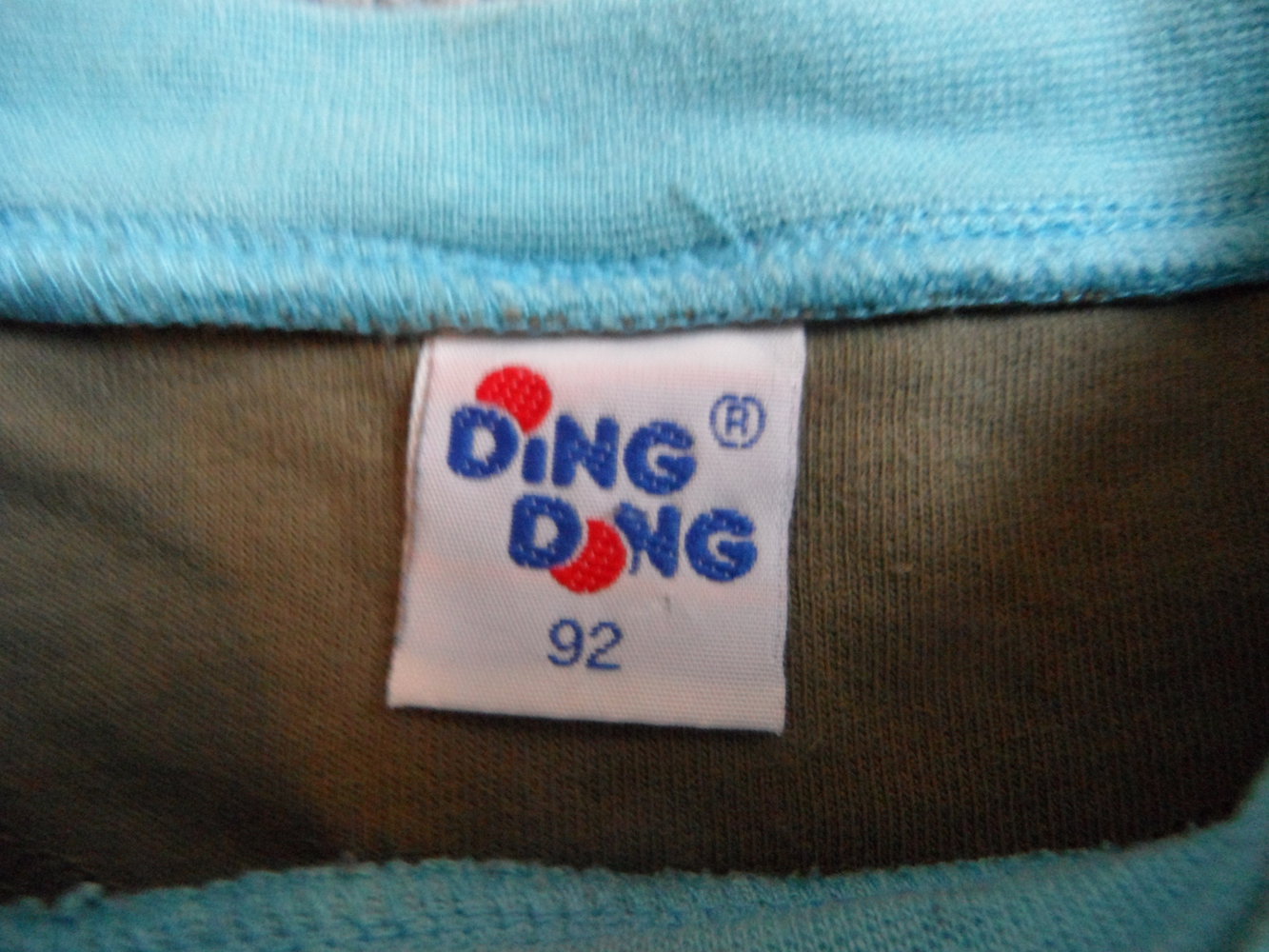 DingDong Langarmshirt mit Weltkarte für kleine Abenteurer