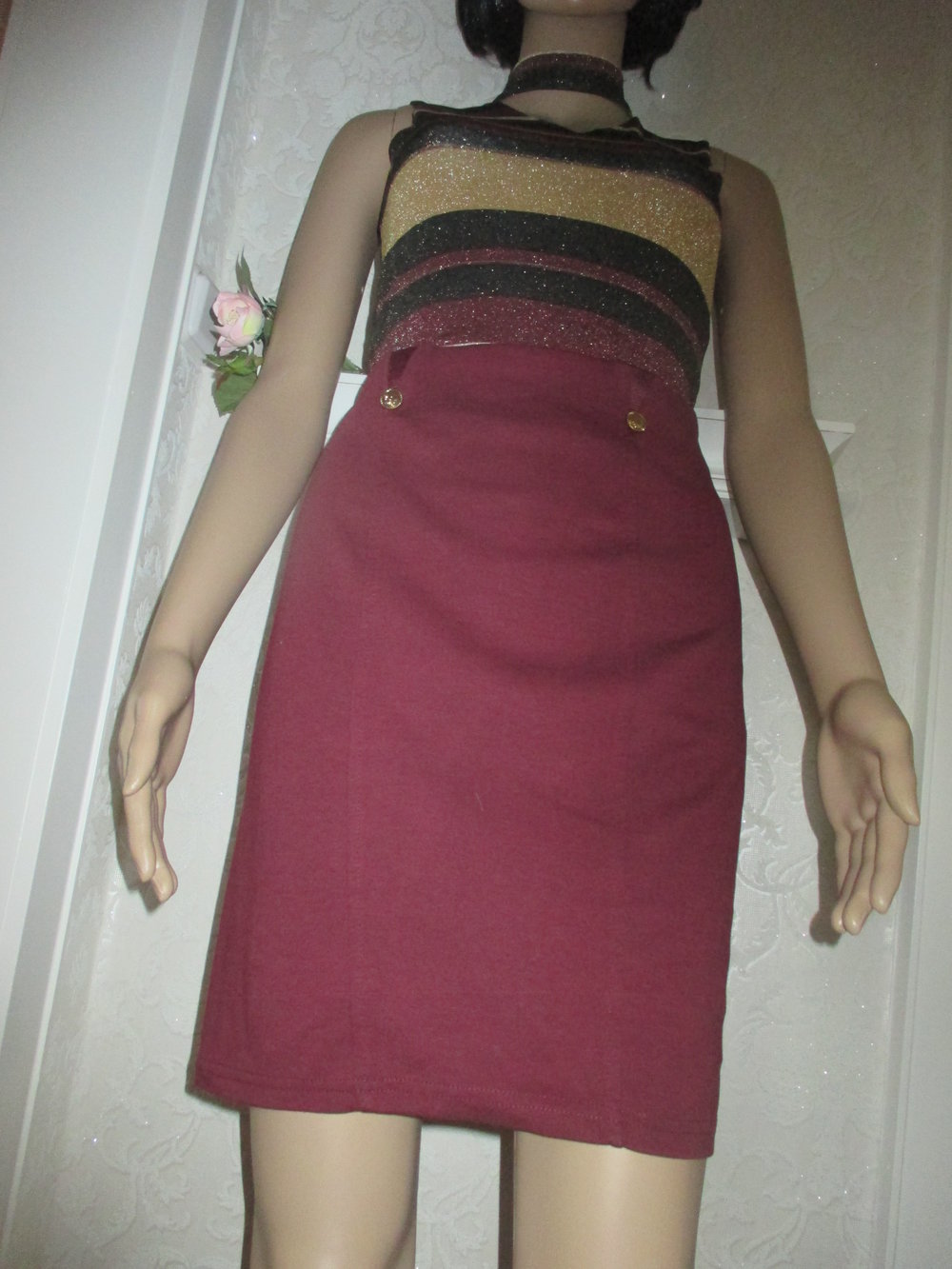 NEUw * Original VINTAGE * Club- Style * DESIGNER * Etui * Bleistift * Shift * High Waist * Mini- Rock * Gr. 36- 38/ S * bordaux * wein- dunkel- rot * gold *