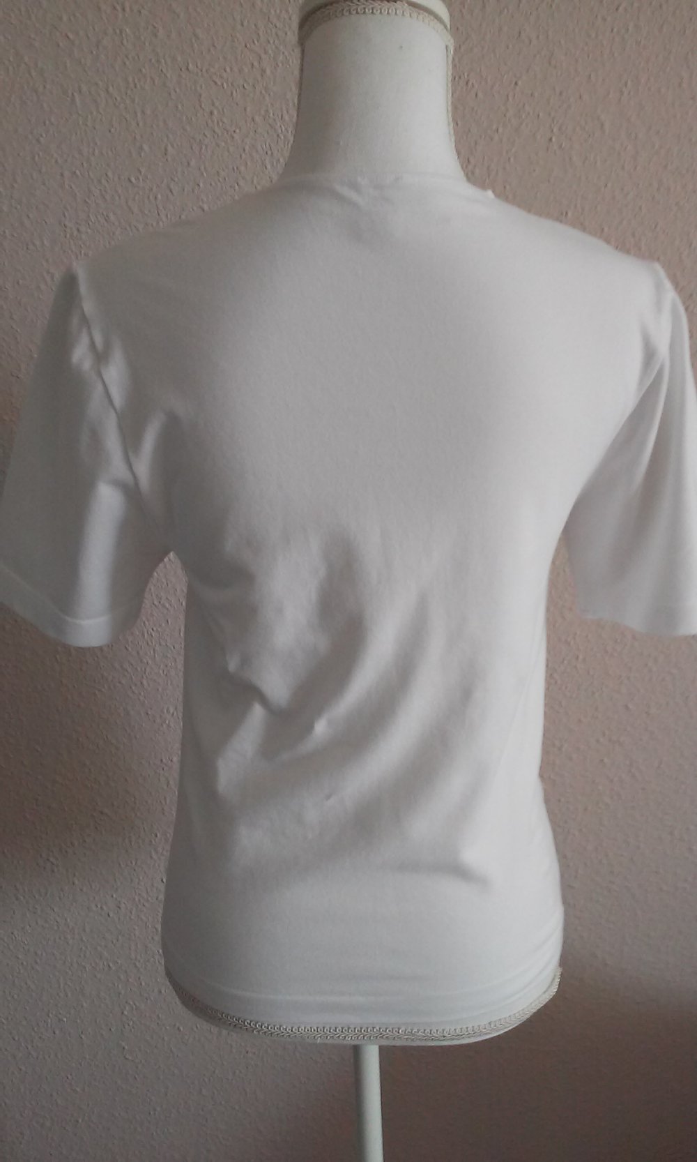 T-Shirt Shirt Pulli Sommerpulli Unterzieher Rundhals weiß, eng anliegend/Fogurbetont