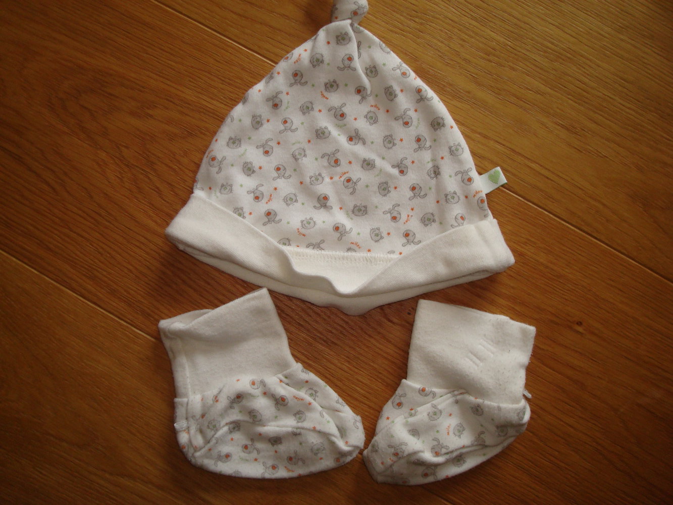 Set Baby Mütze und Schuhe, Unisex