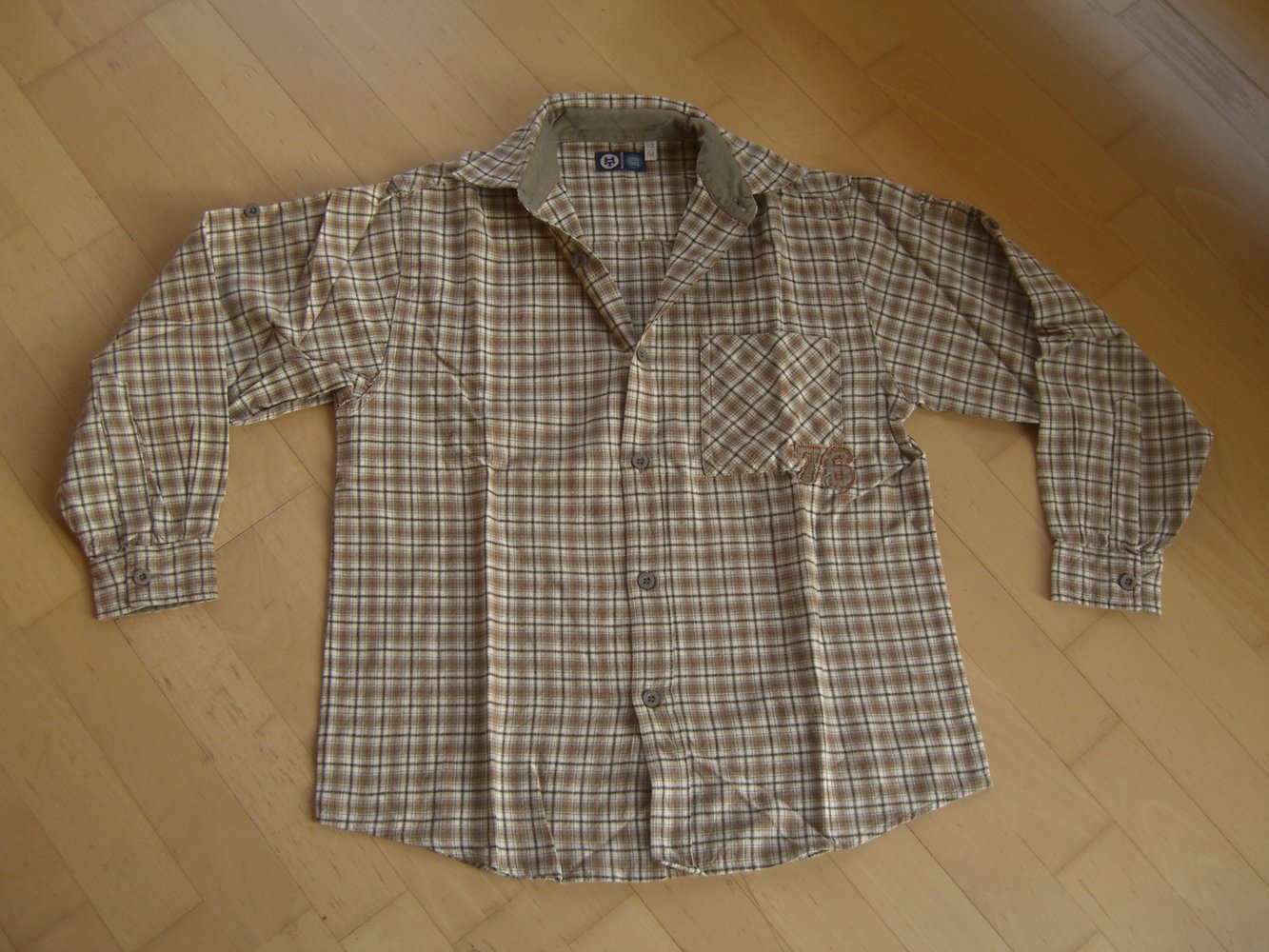 Schönes kariertes Hemd, fast neu