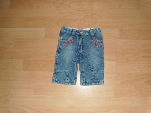 Caprijeans von Topolino, mit Stickerei, Gr. 74