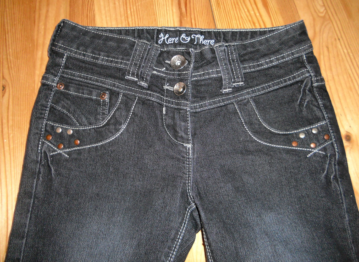 Here&There- schöne ,kürzere Jeans Gr.152  