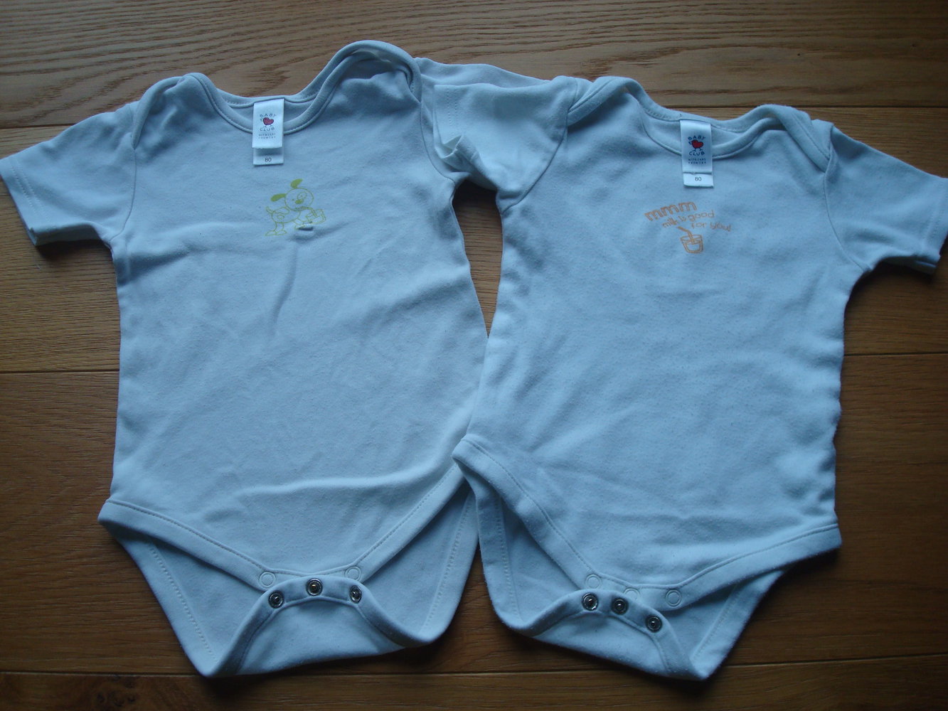 2 Bodys kurz, Kurzarmbodys weiß, unisex, neutral