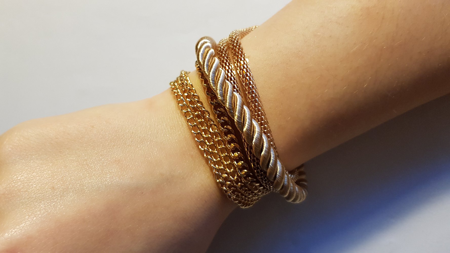 Armband mit Magnetverschluss