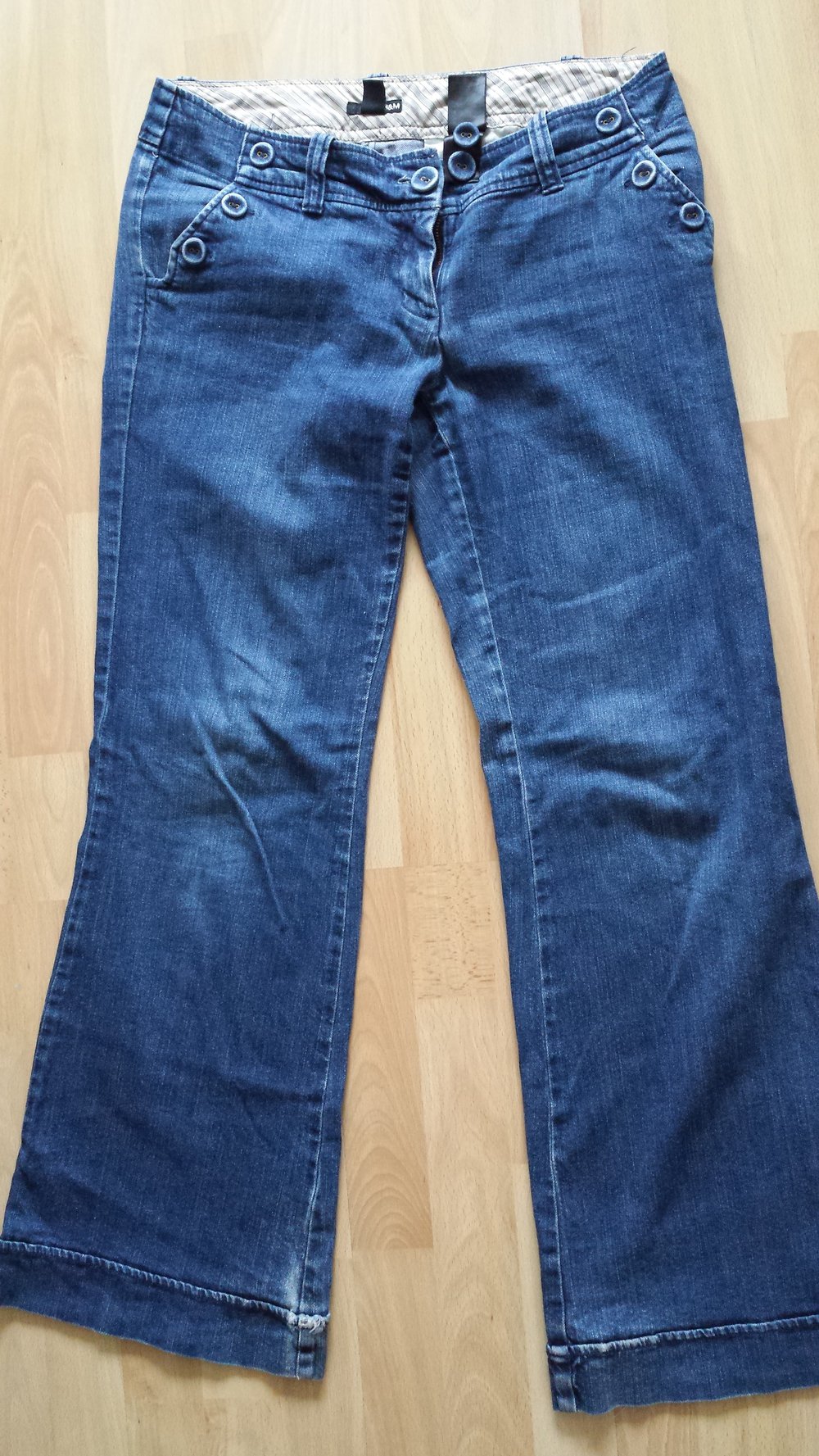 Jeans Blue mit ausgestelltem Bein Gr. 38