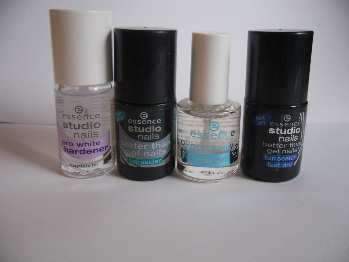 Nagellack essence studio nails und top coat je 1 €