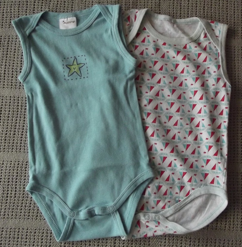 Sieben süße Body´s Gr. 74/80