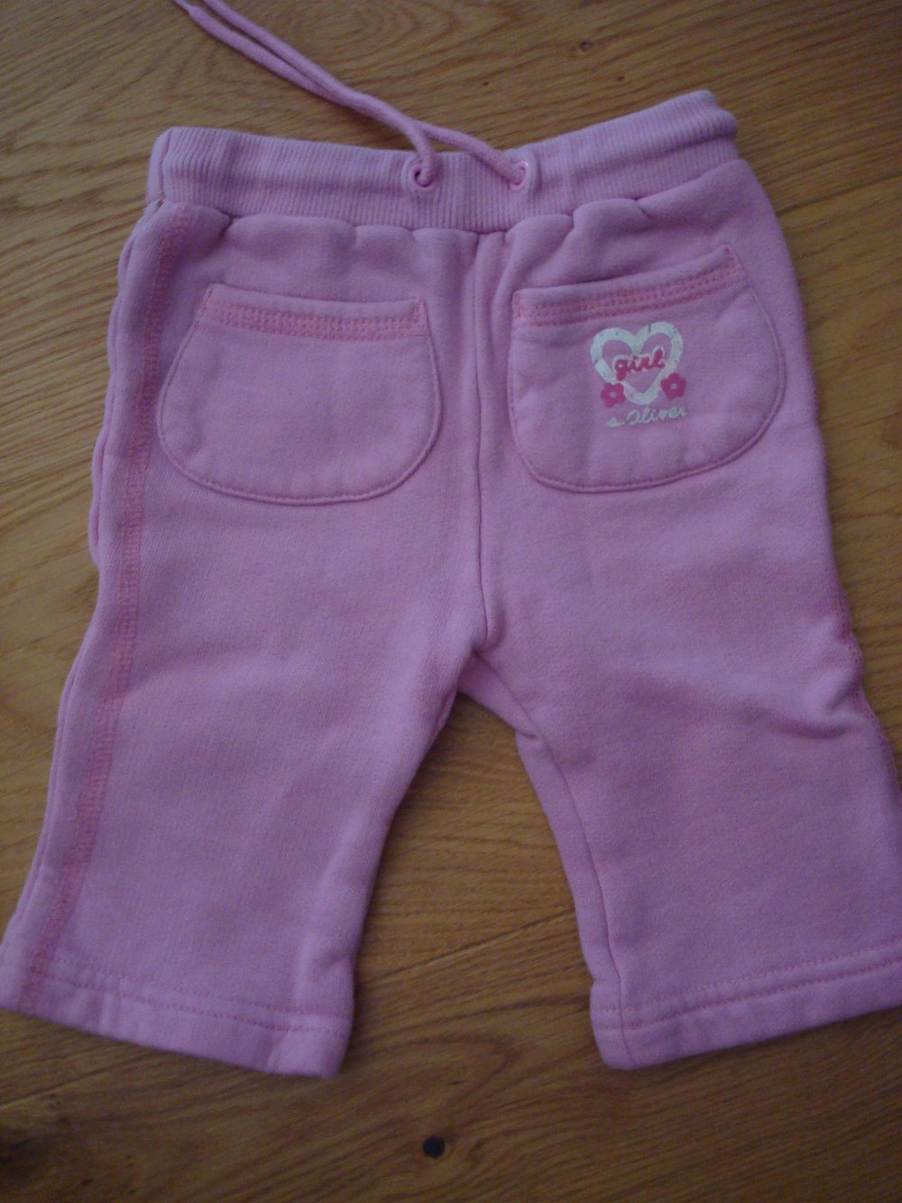 süße Jogginghose von s.Oliver Gr. 62