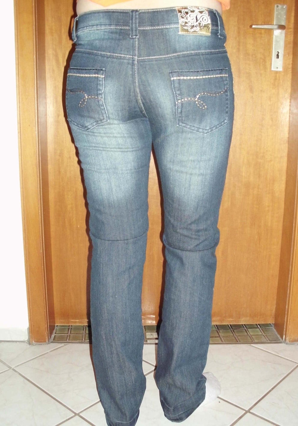 Jeans mit Stickereien, Gr. 36