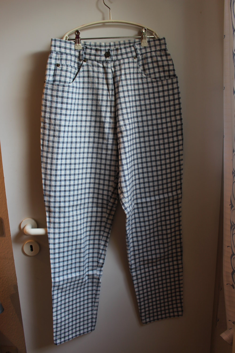 151. Chillige Chino Hose, Gr. 38