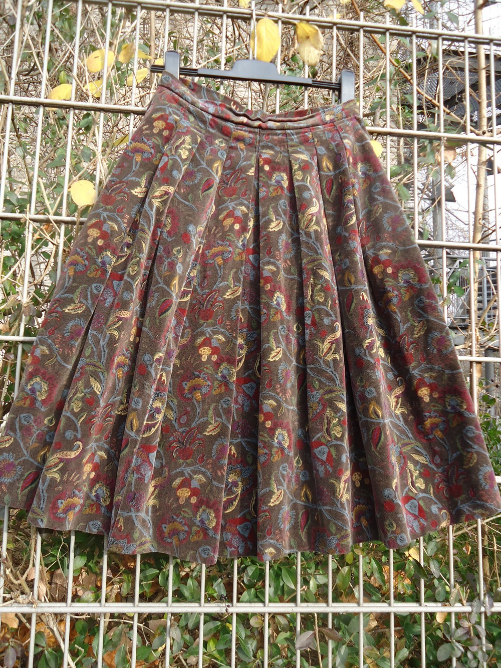 Vintage Faltenrock mit Blumen-Print