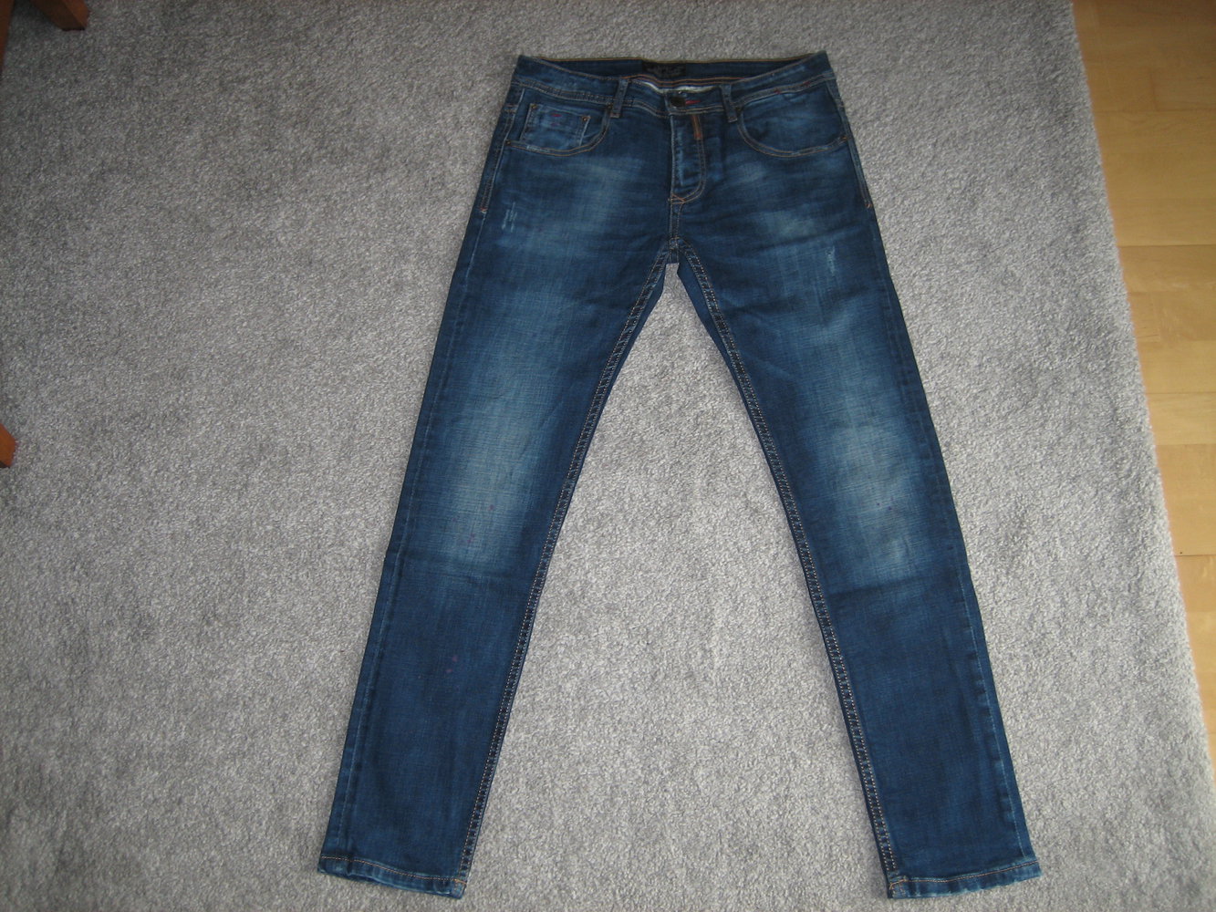 Superlässige, neuwertige Jeans Gr. 48 (s. Bemaßung!), schmale Form - starke Waschung!