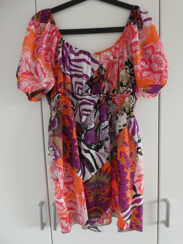 NEU - Madonna – Shirt, bunt