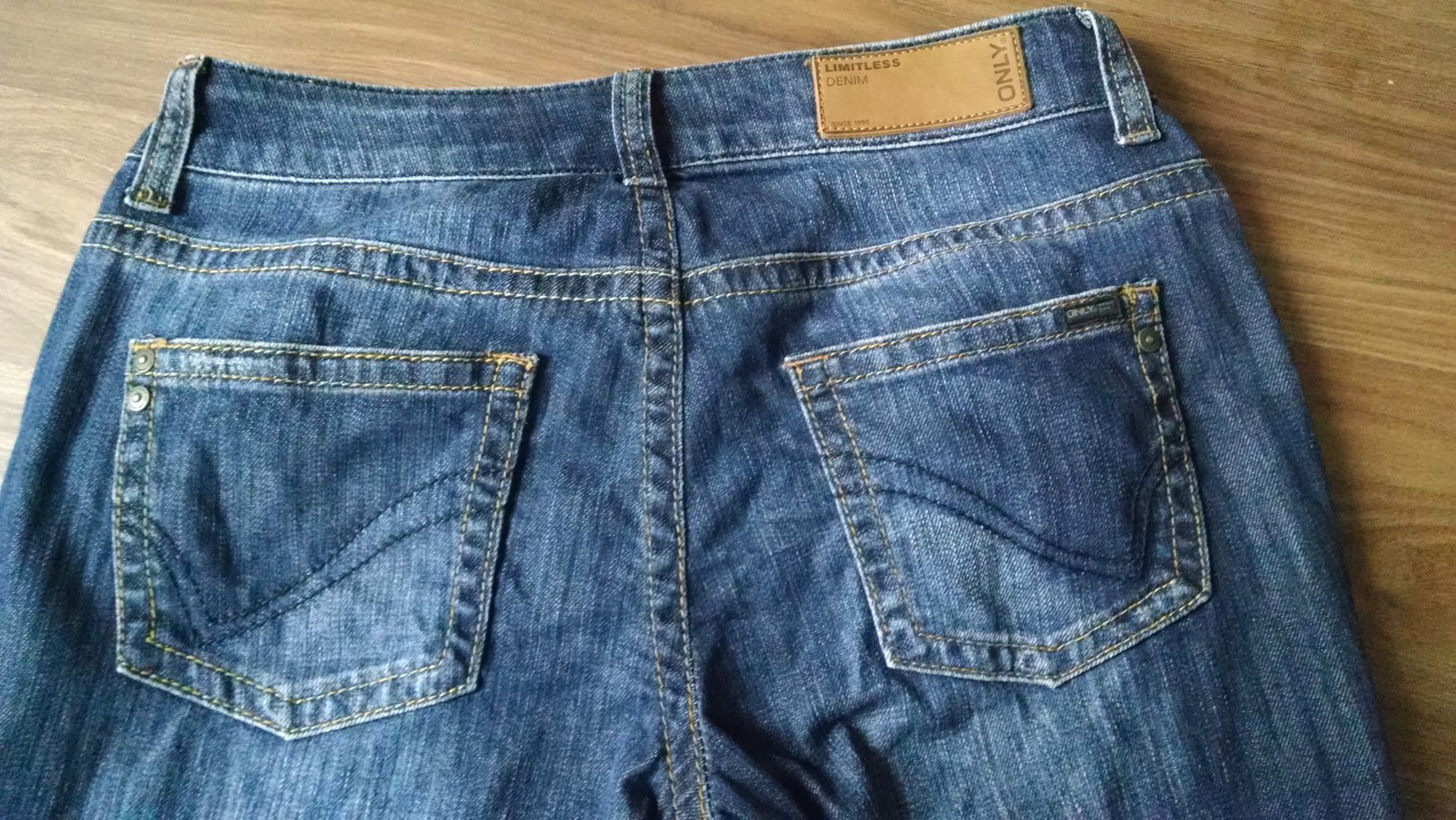 Schlagjeans Länge gekürzt W29