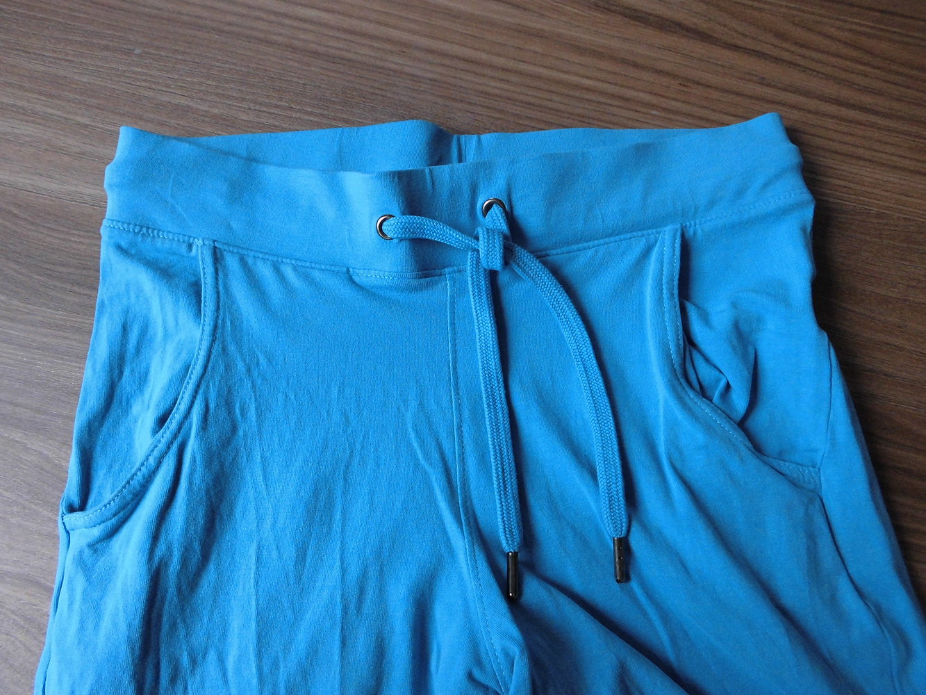 Knallblaue Wellnesshose Gr. 36/38