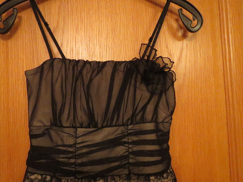 Top, sehr schick, Gr.36/S, schwarz-beige