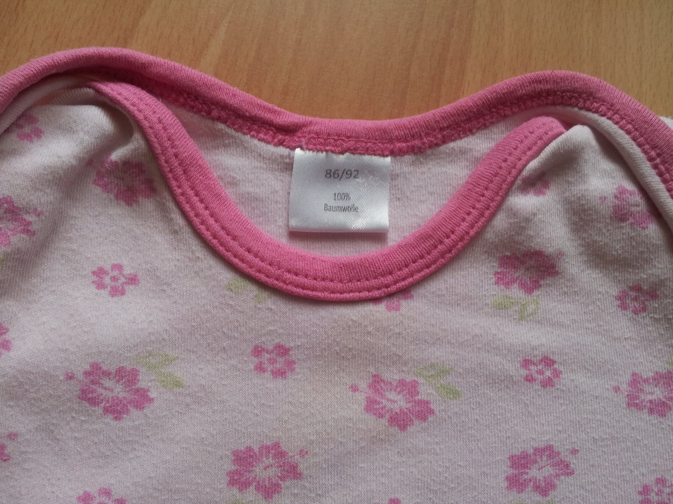 Body rosa pink Blumen Gr. 86/92 100% Baumwolle