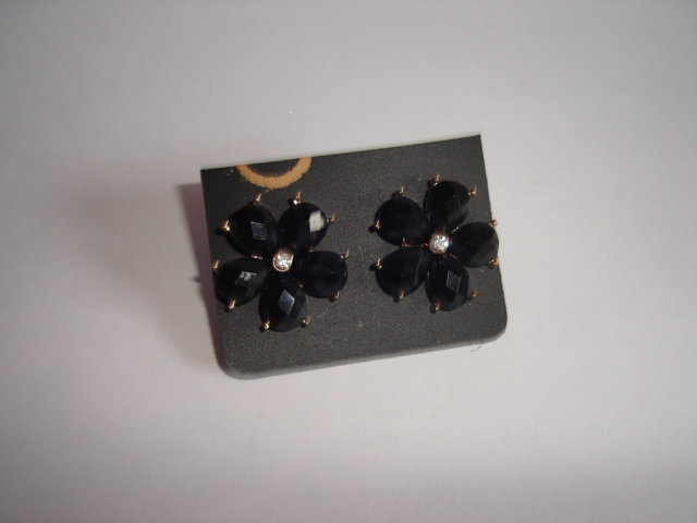 Primark Blumen-Ohrstecker schwarz