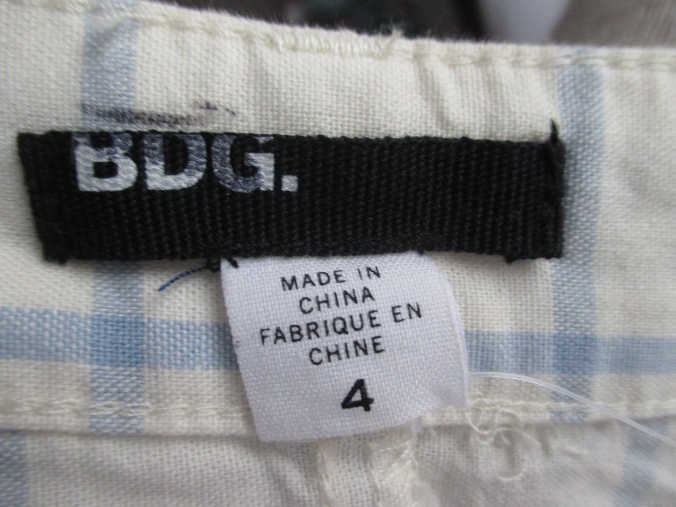 karierter Rock von BDG mit durchgehender Knopfleiste, neu mit Etikett, Gr. 34 Urban Outfitters