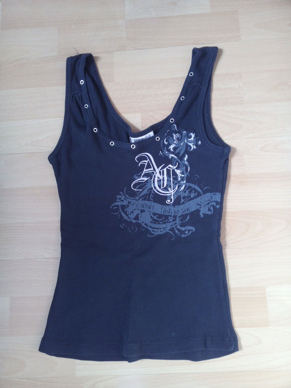 Schwarzes Tanktop gerippt
