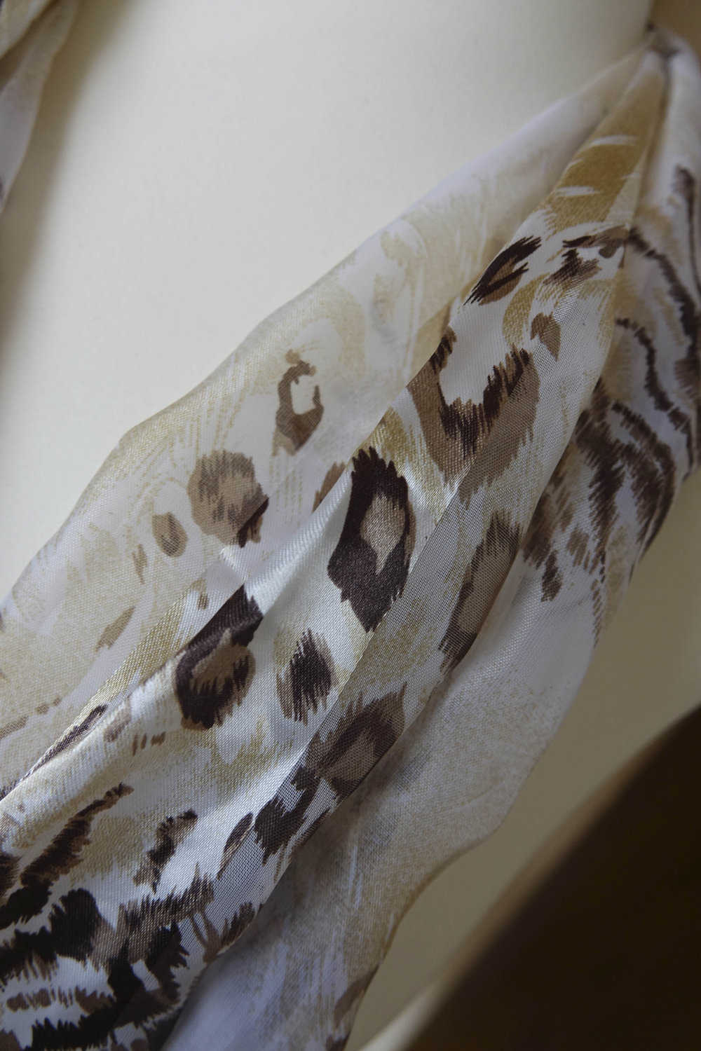 schönes helles Leotuch