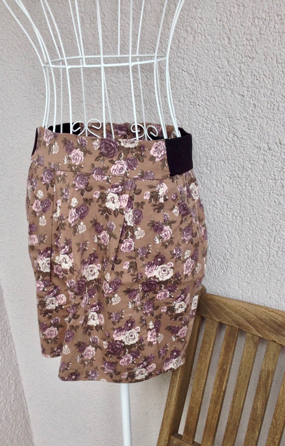 Super schöner Blümchenrock im Vintage Look von Vero Moda