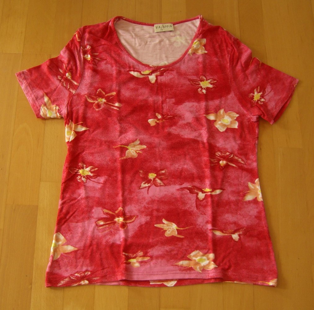 Sehr schönes Blumenshirt