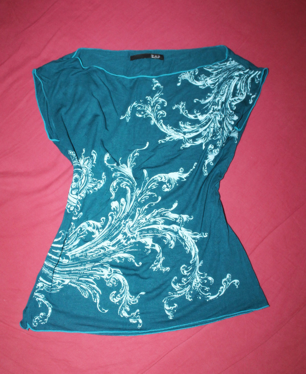 schönes Oberteil / Top / T-shirt mit Aufdruck in petrol