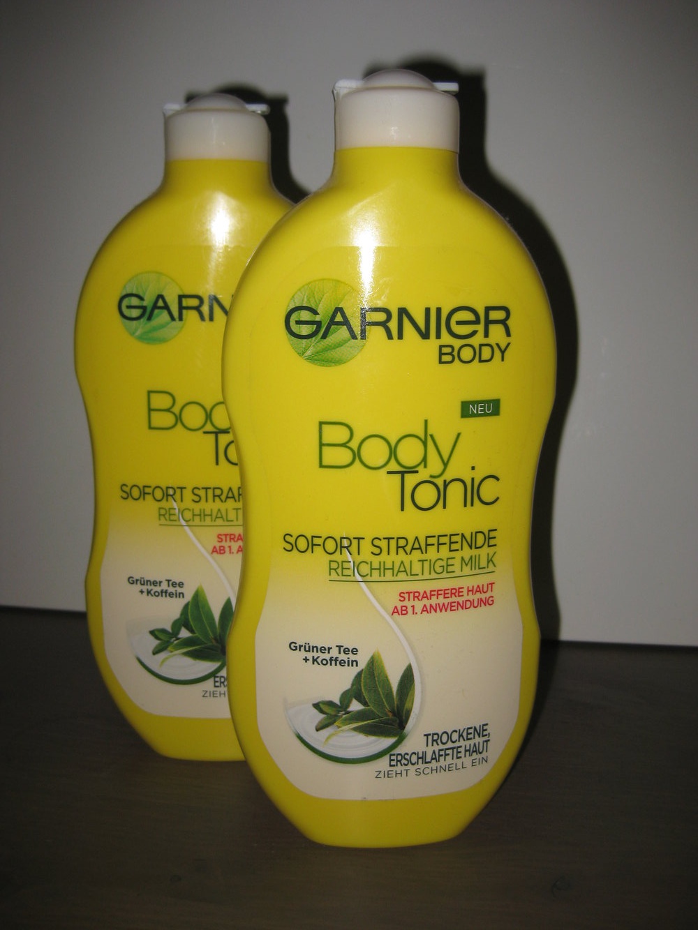 2 x neu Garnier Body Tonic Straffende Feuchtigkeits-Lotion / Bodylotion 2 x 400 ml 