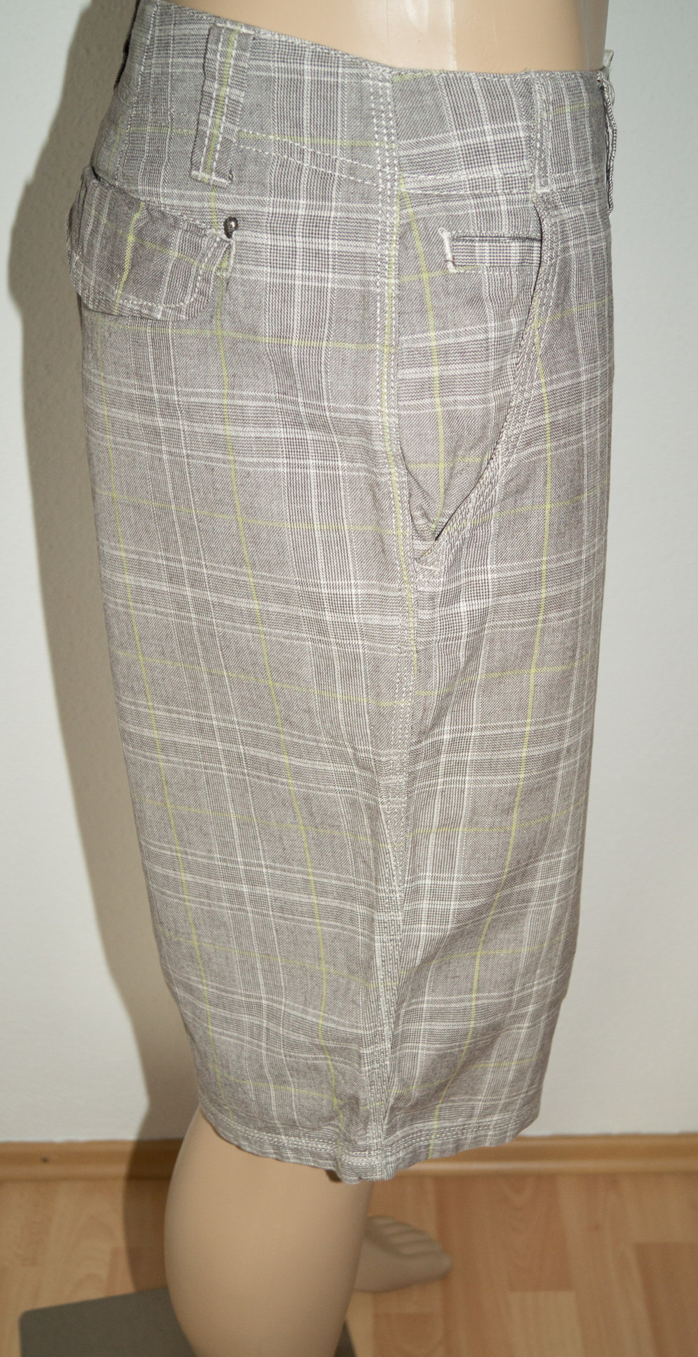 Kurze Hose / Shorts / Bermudas - Gr. 36