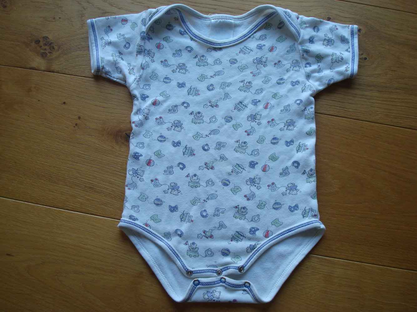 Body kurz, Kurzarmbody, Gr. 80