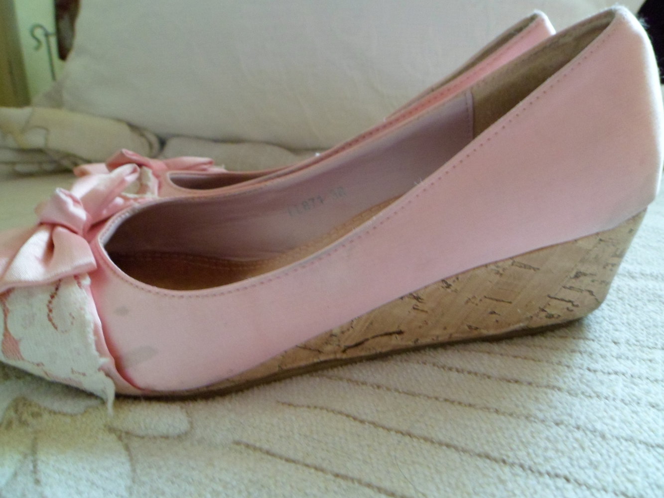 Süße Wedges, rosa mit Spitze und Schleife, Gr. 37/38