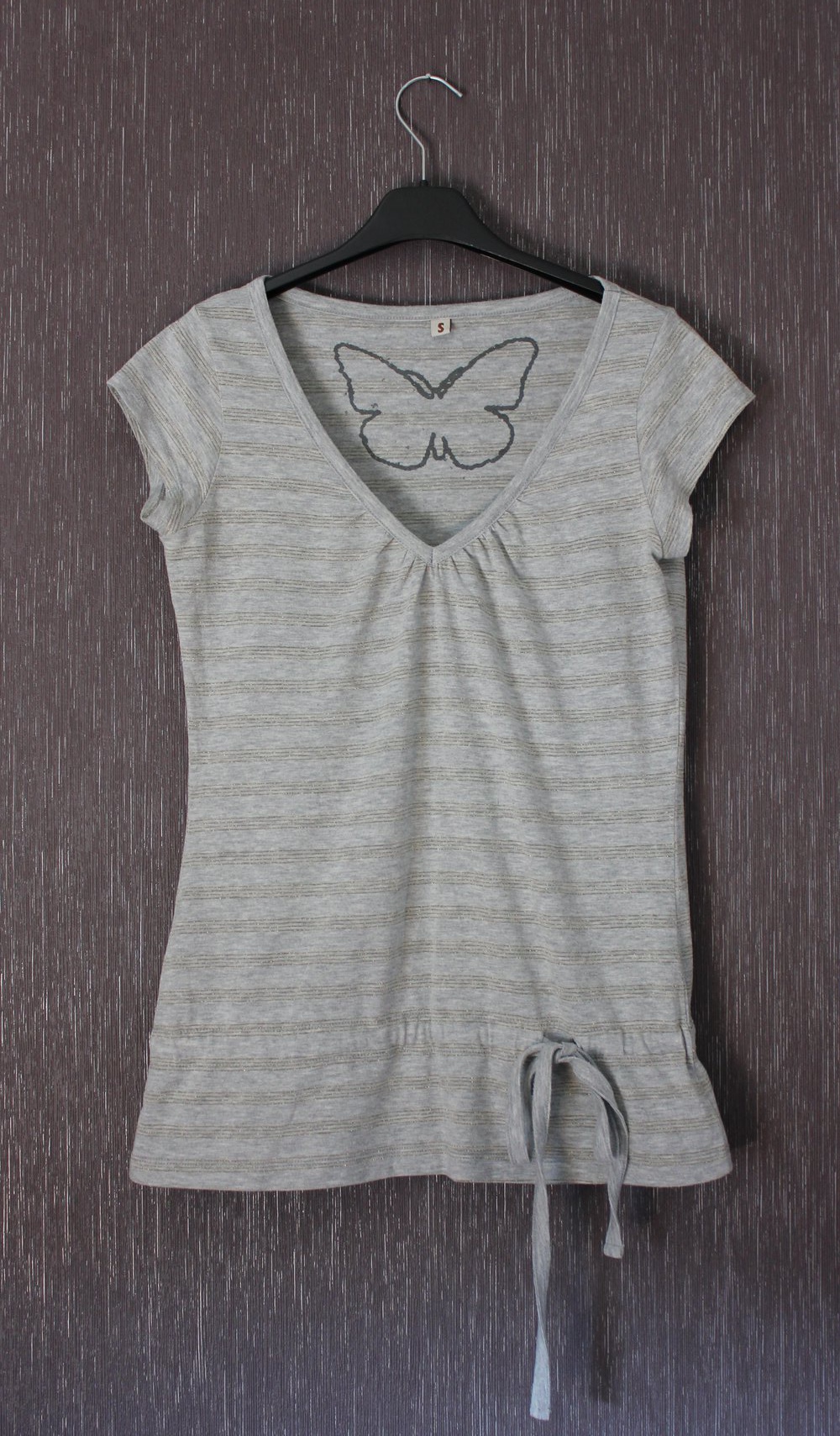 T-Shirt mit V-Ausschnitt