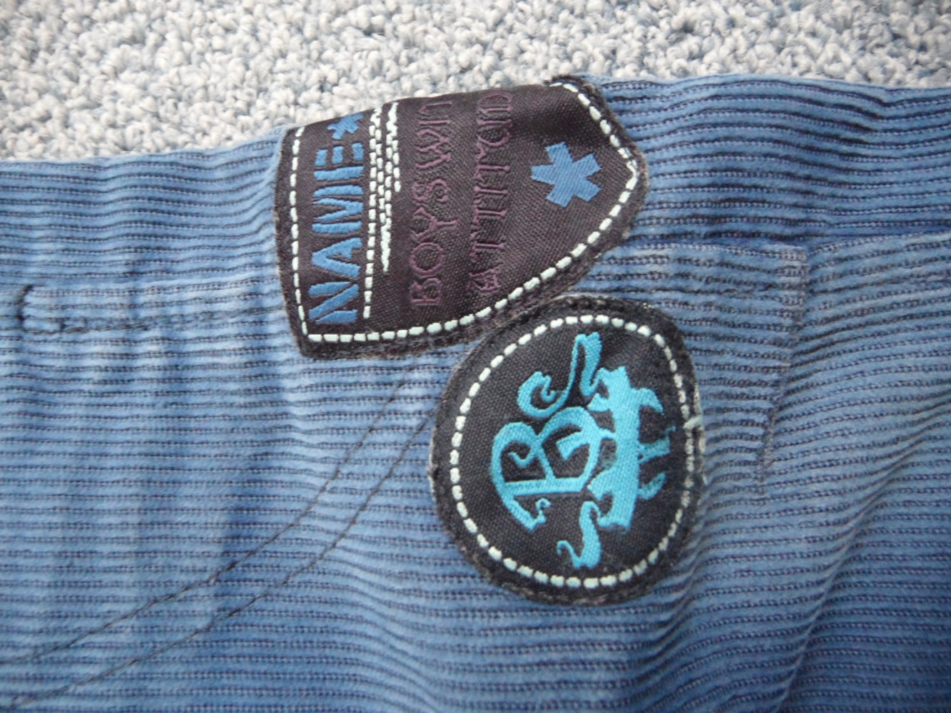 name it sehr schöne Cordhose verstellbarer Gummizug