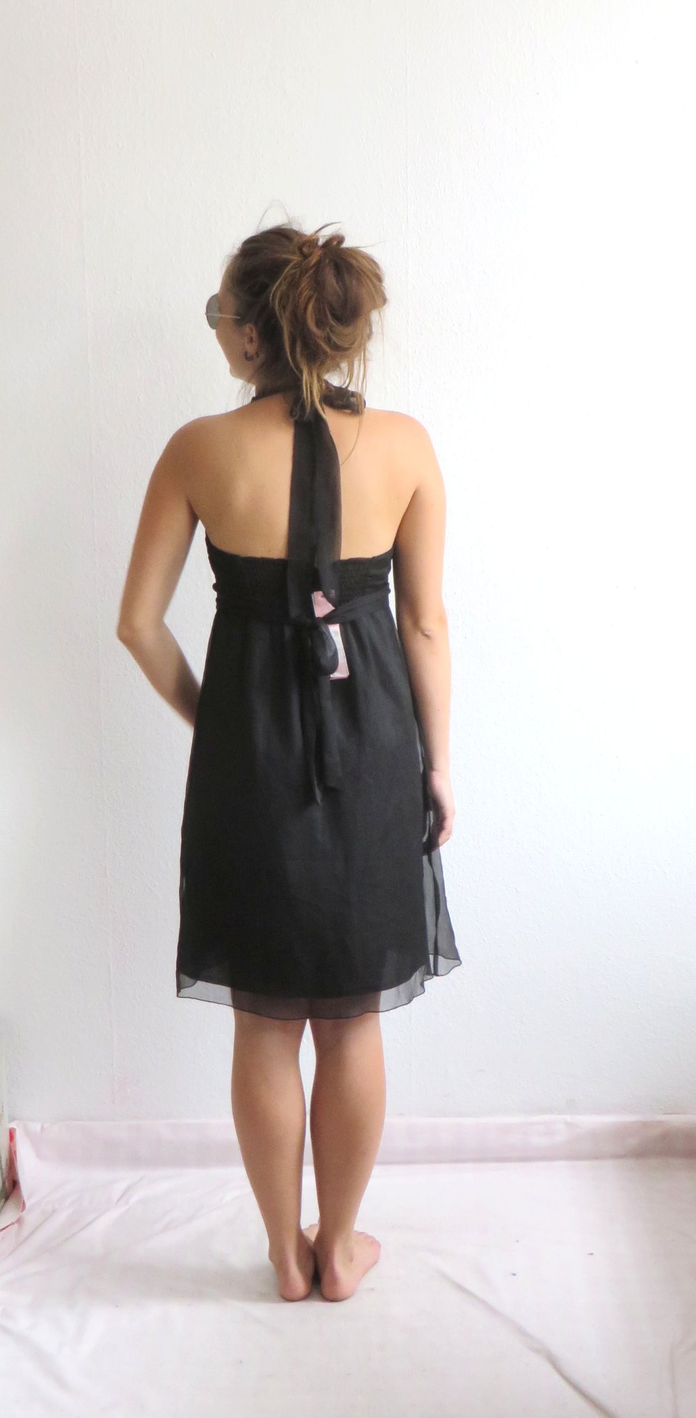 Schwarzes Cocktailkleid Gr. 36 S Neckholder Chiffon rückenfrei Perlen