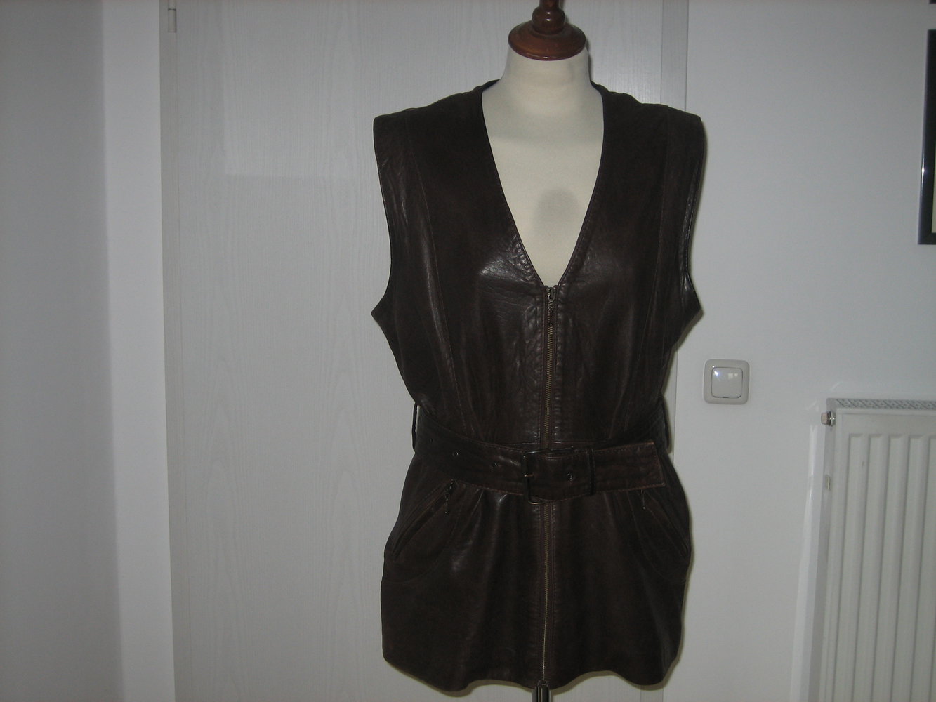 Exclusive Echtleder-Weste Gr. 40/42, Mocca-Braun, superweiches Lamm-Nappa!