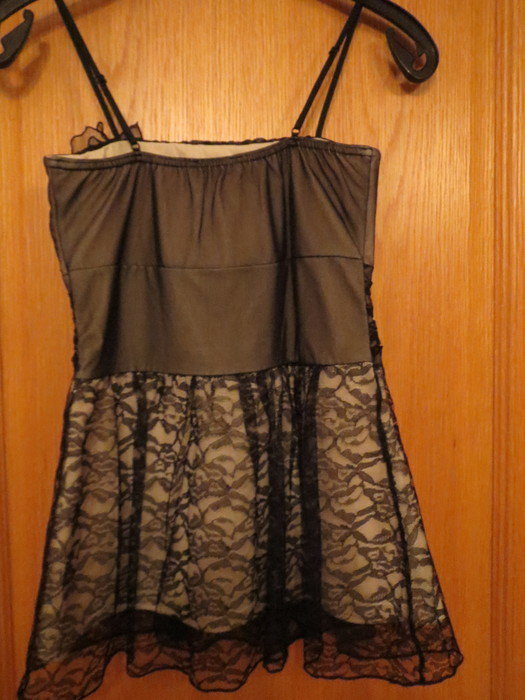 Top, sehr schick, Gr.36/S, schwarz-beige