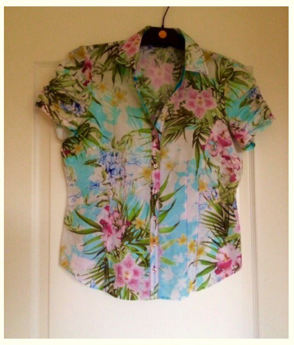 Exotik Flowers Bluse