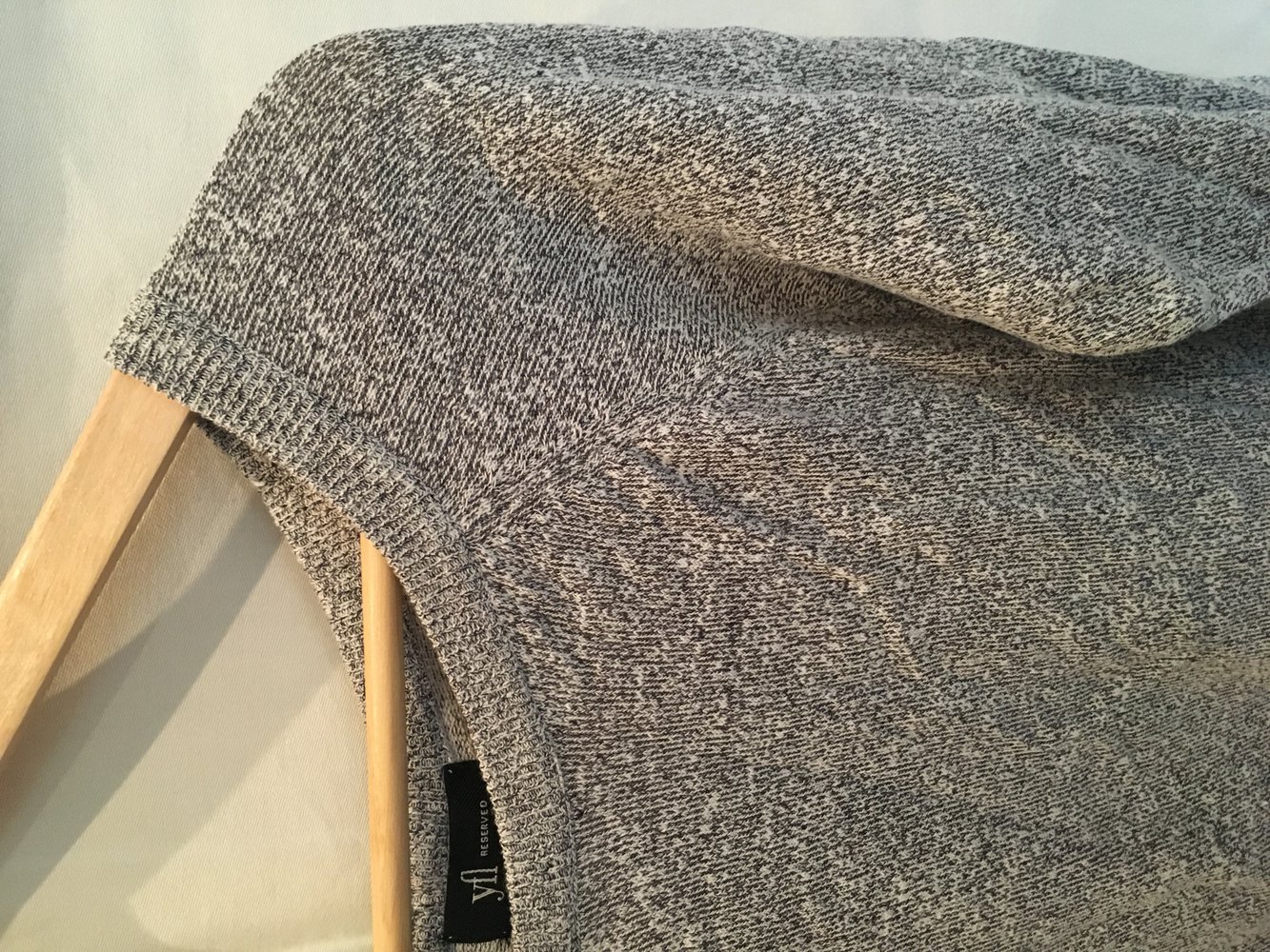 Grau meliertes Shirt