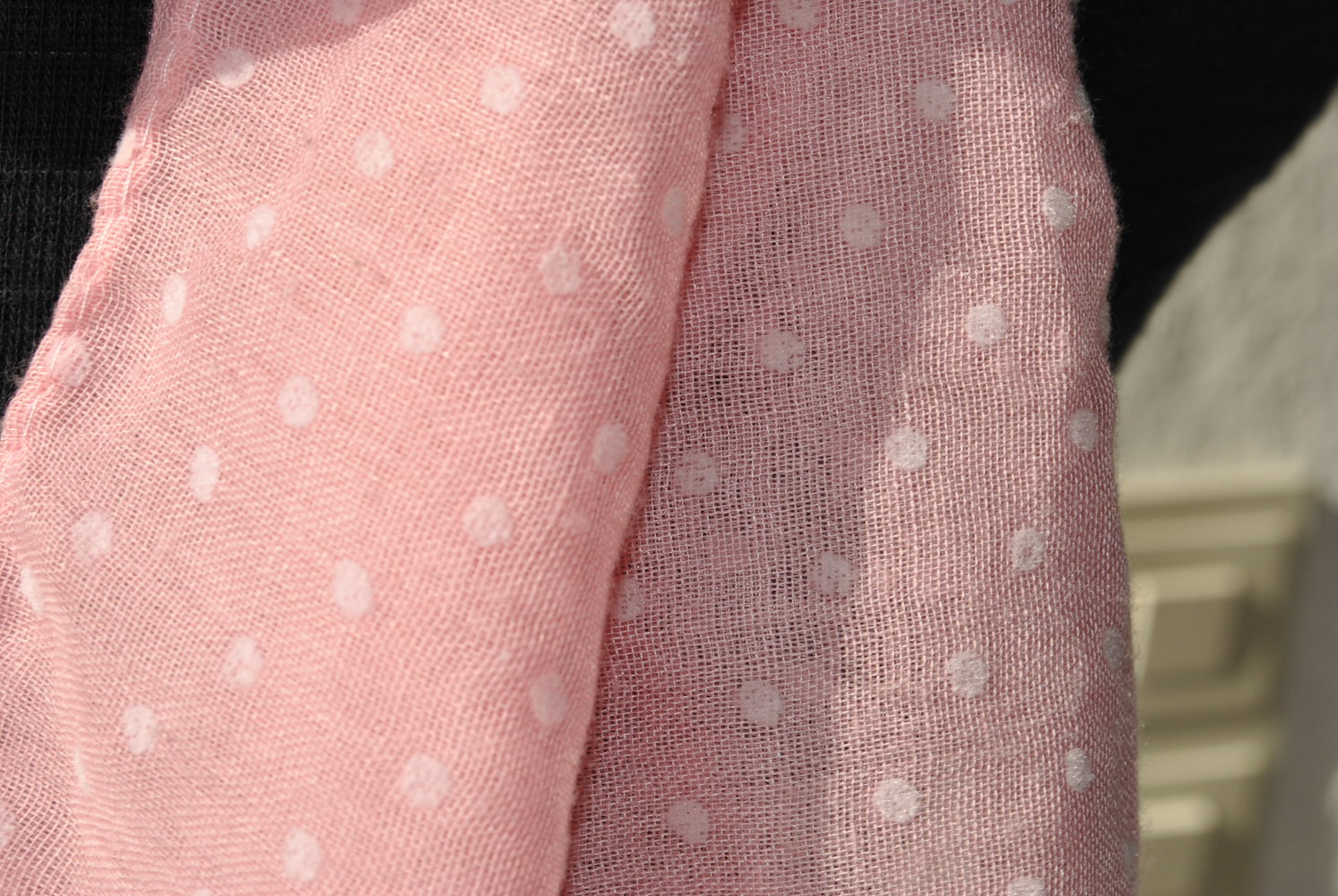 Schal rosa mit weissen Pünktchen Punkten Dots