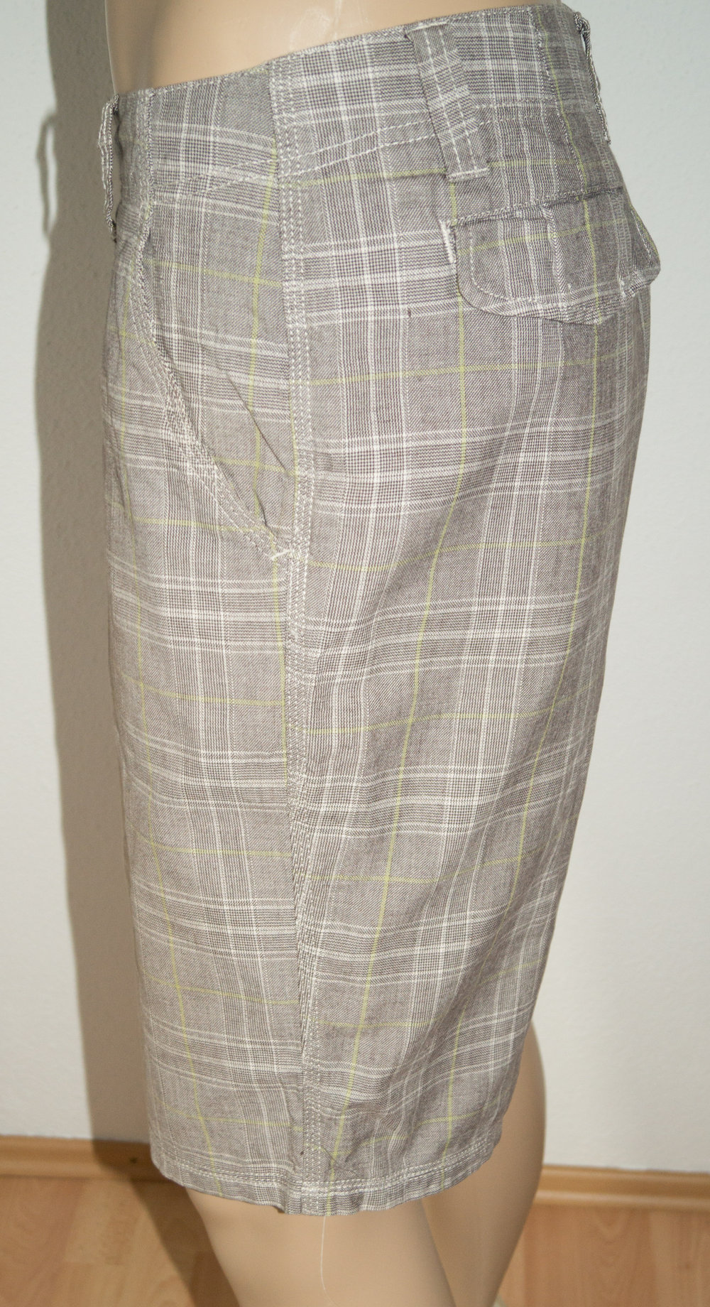 Kurze Hose / Shorts / Bermudas - Gr. 36