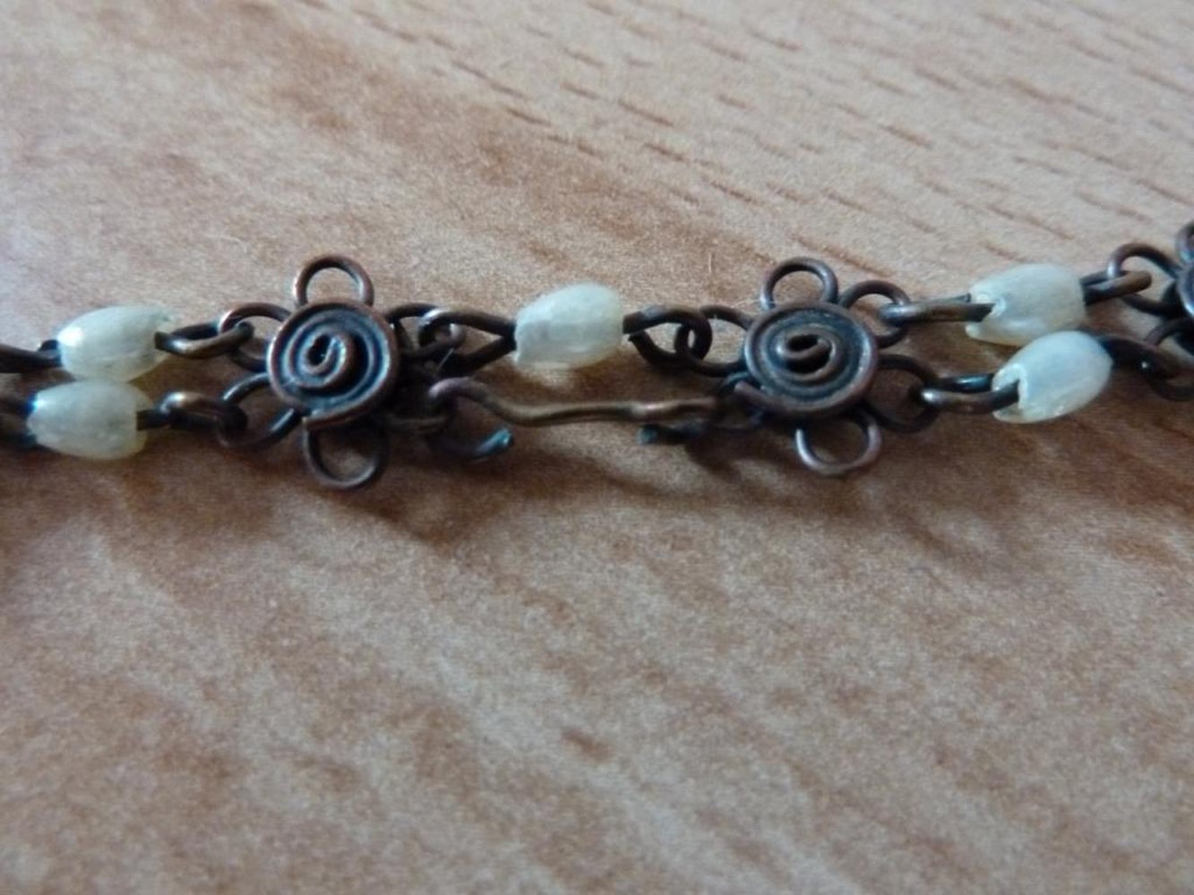 Armband Armkettchen - braun - romantisch mit Blumen und Perlen - Vintage