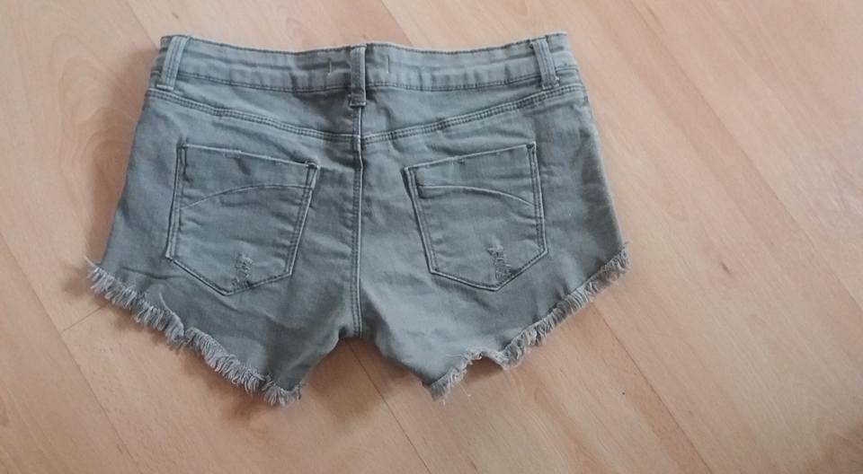 Jeans Hotpants destroyed khaki Gr.36 XS tally Weijl
