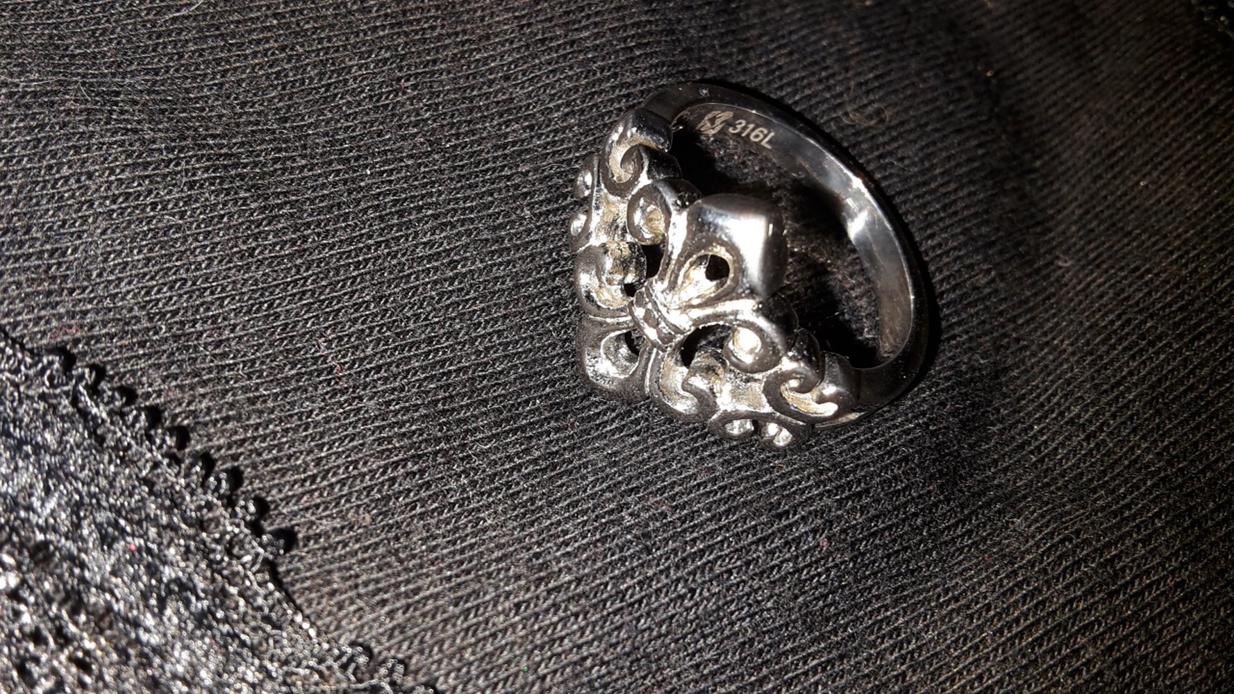 Ring mit Ornament Edelstahl 